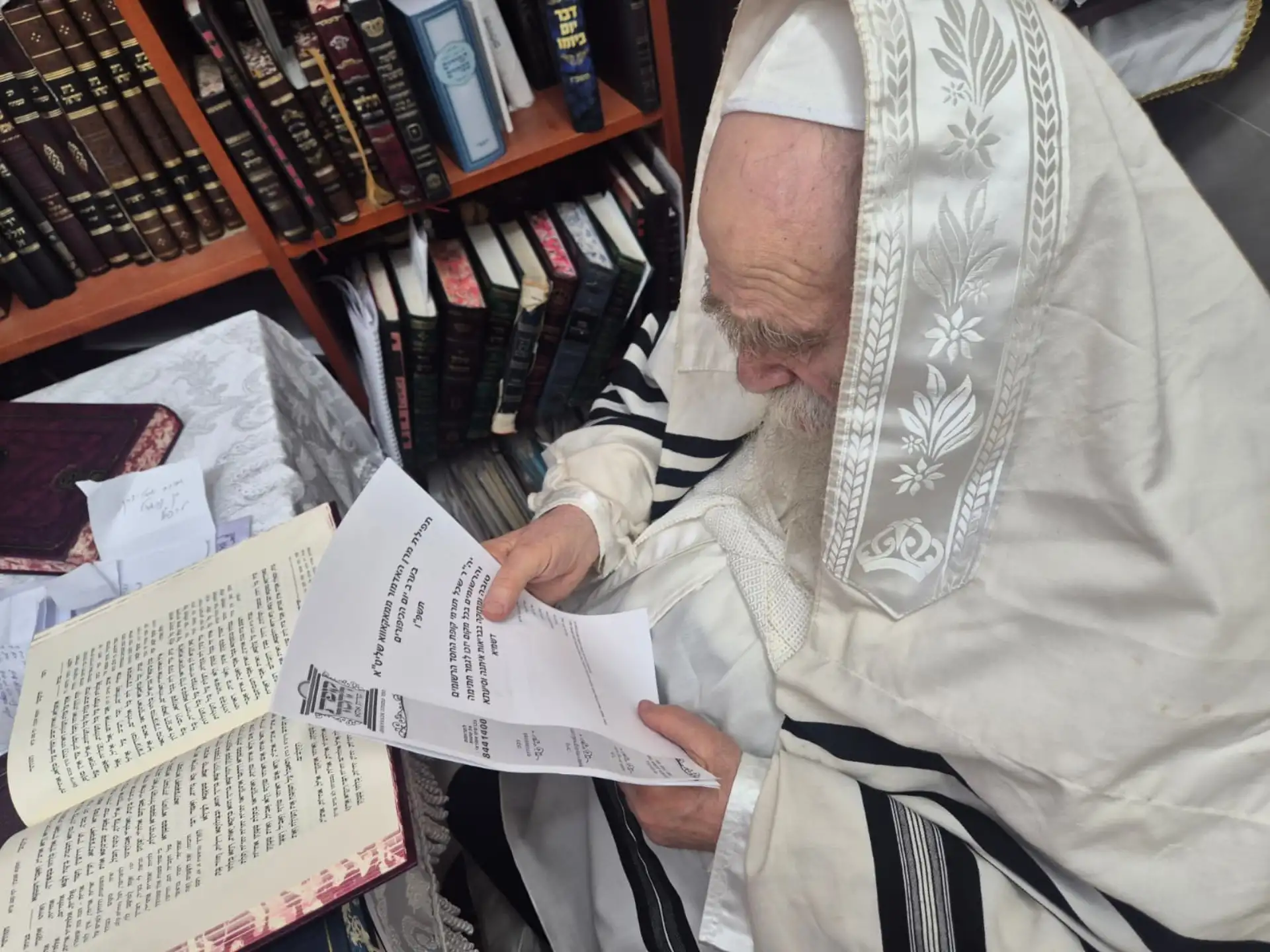 תמונה מפעילות קופת החסד קרית אתא