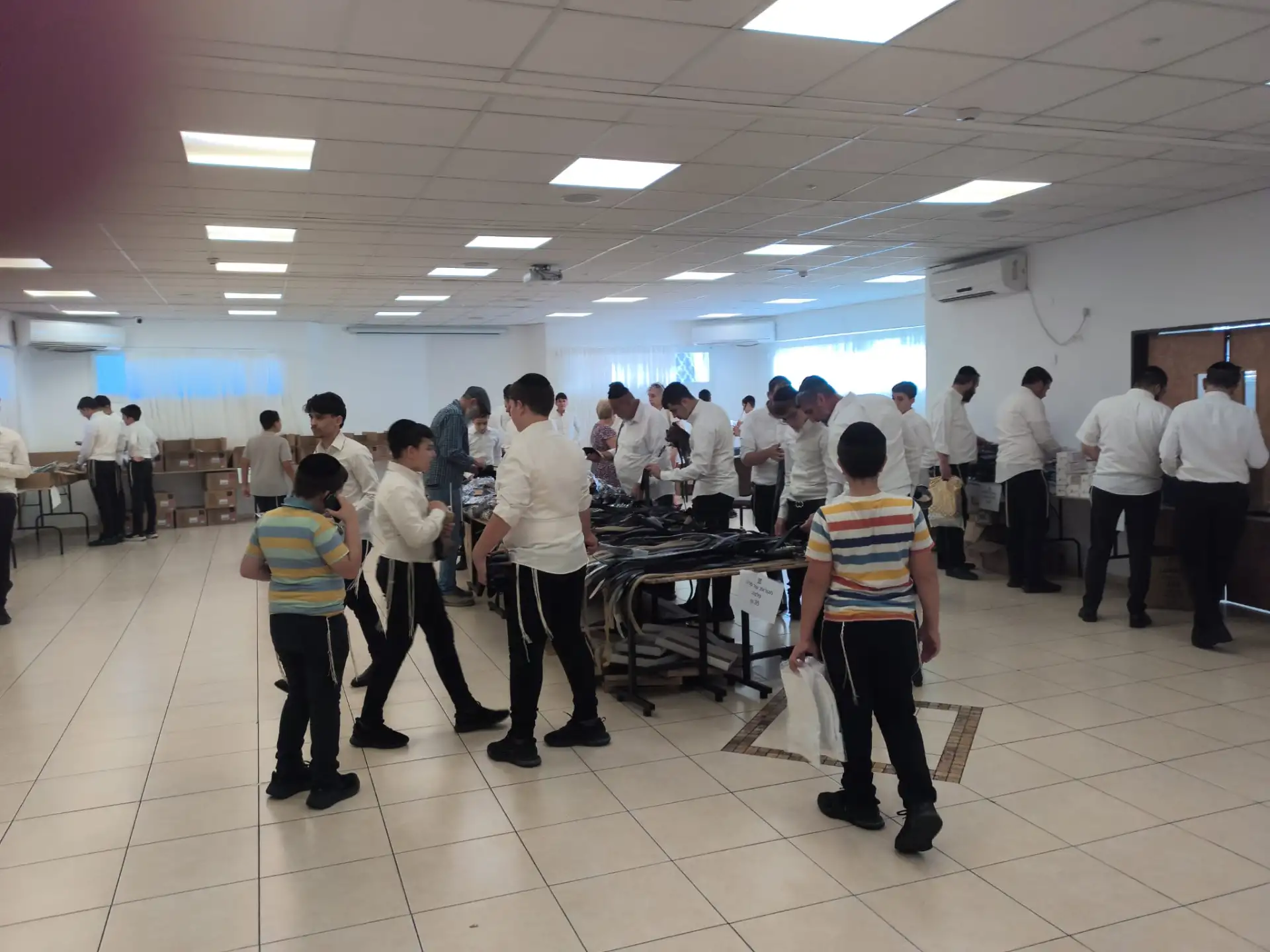 תמונה מפעילות קופת החסד קרית אתא